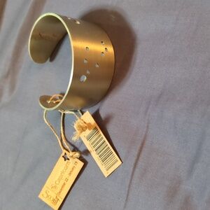 Capricorn Metal Cuff